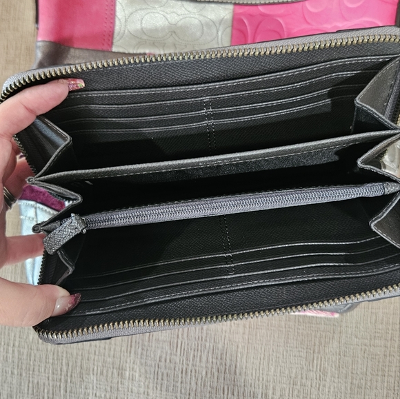 Coach Bag & Wallet Set - Picture 9 of 15